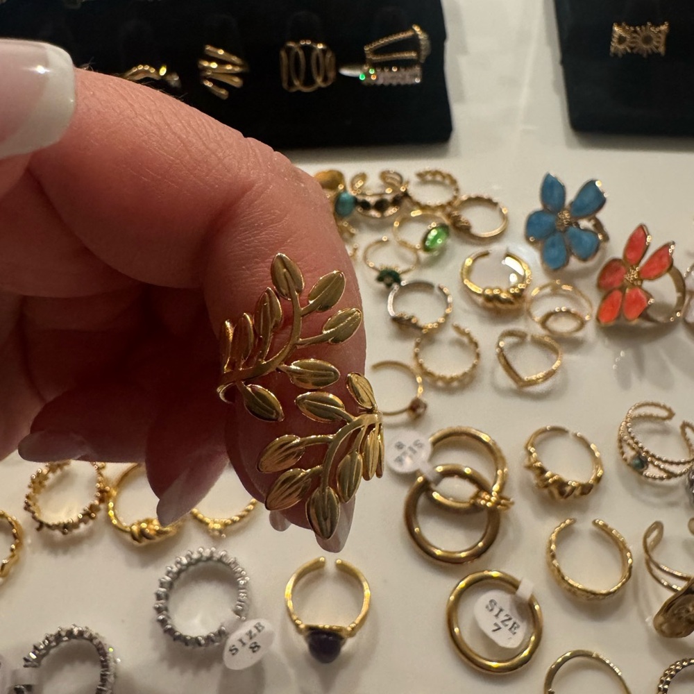 Elegant Gold Leaf Ring 18 k plated gold